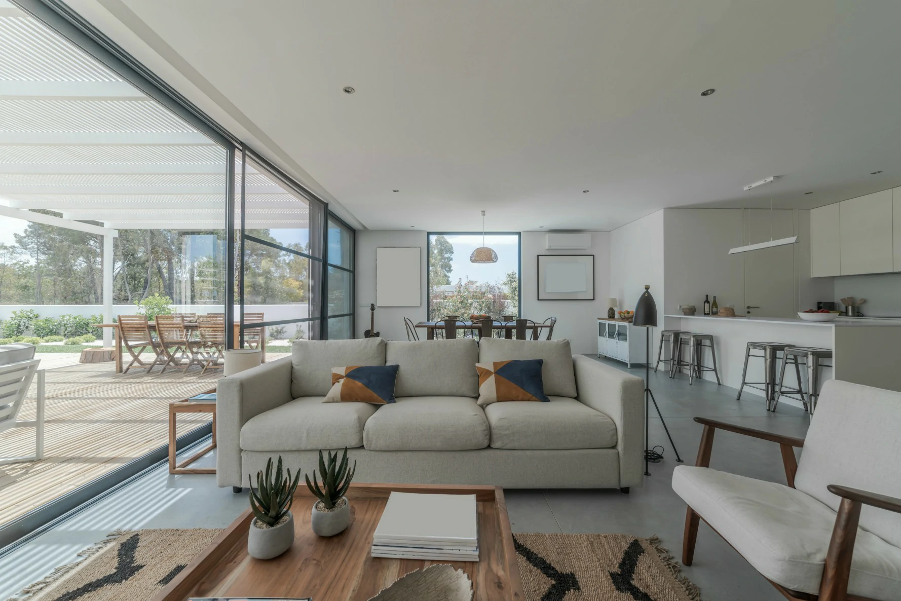 maid-service-home-2 Home cleaning services - 11